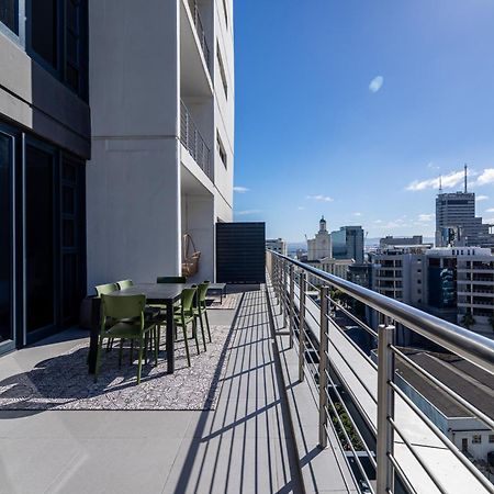 16 On Bree Luxury Apartments 开普敦 外观 照片