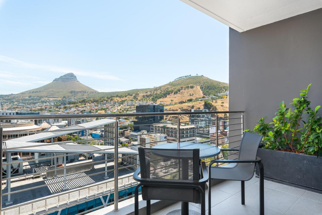 16 On Bree Luxury Apartments 开普敦 外观 照片