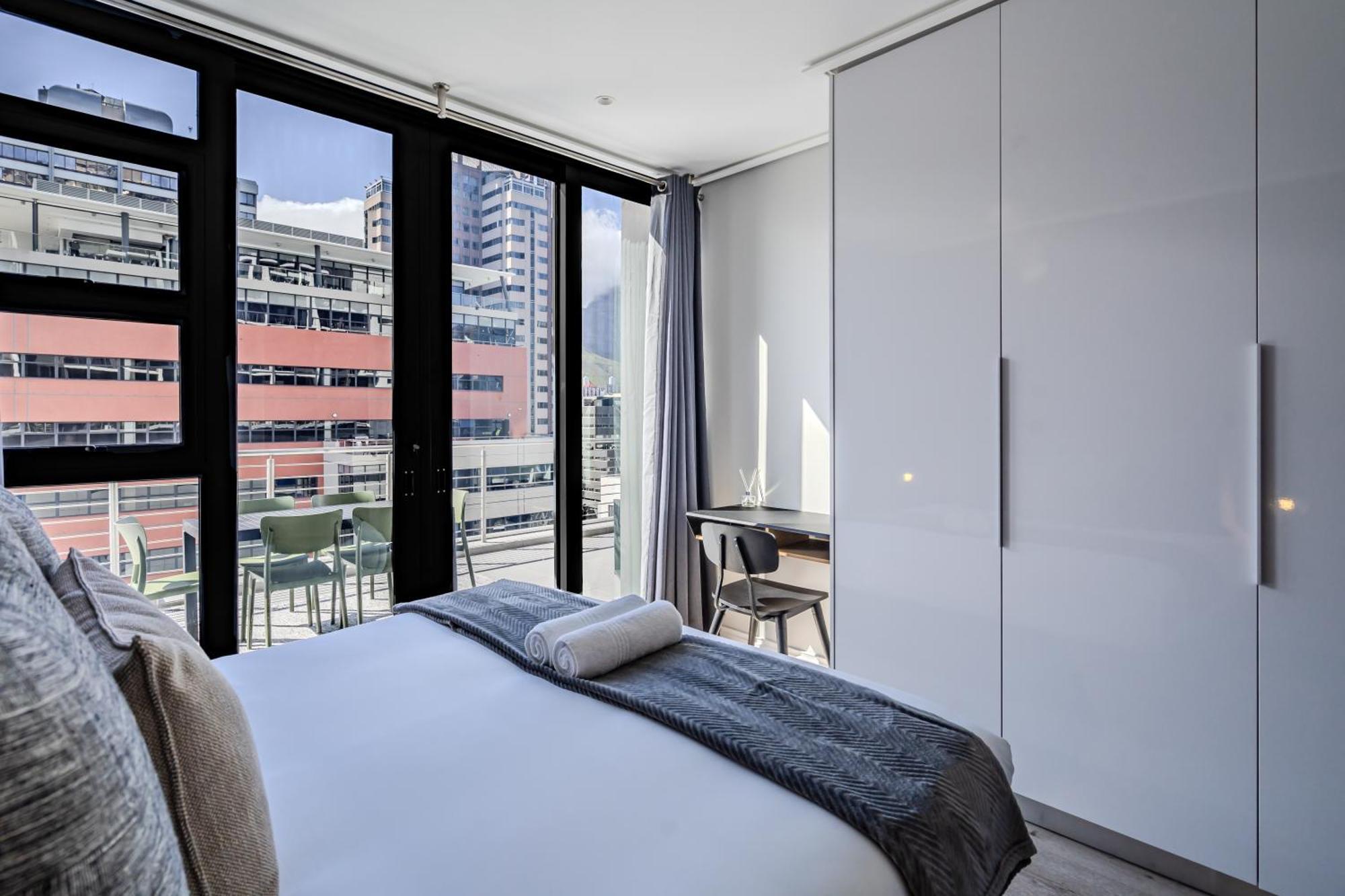 16 On Bree Luxury Apartments 开普敦 外观 照片