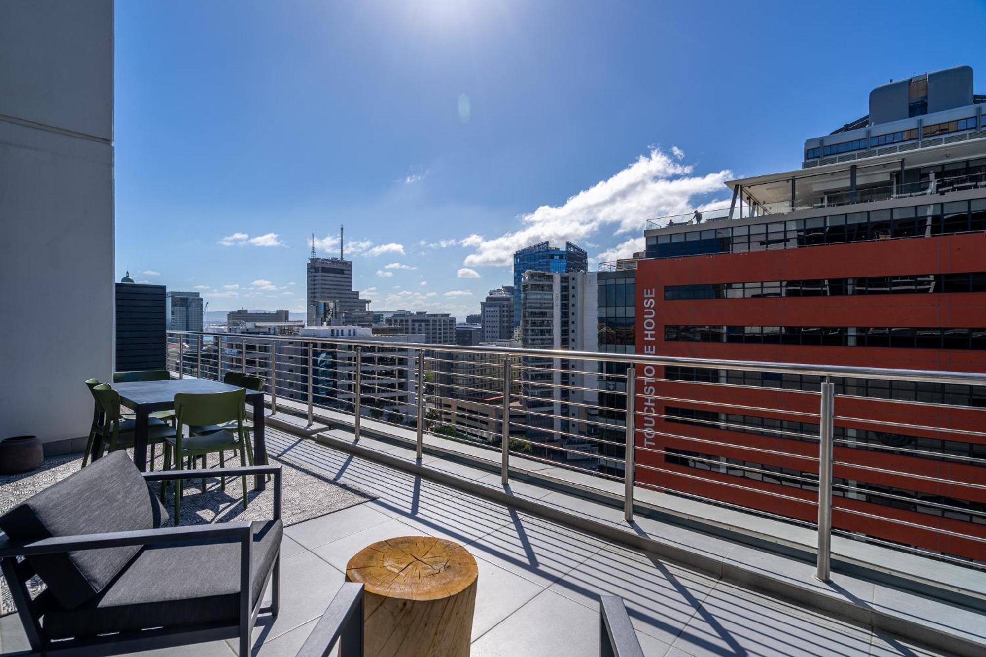 16 On Bree Luxury Apartments 开普敦 外观 照片